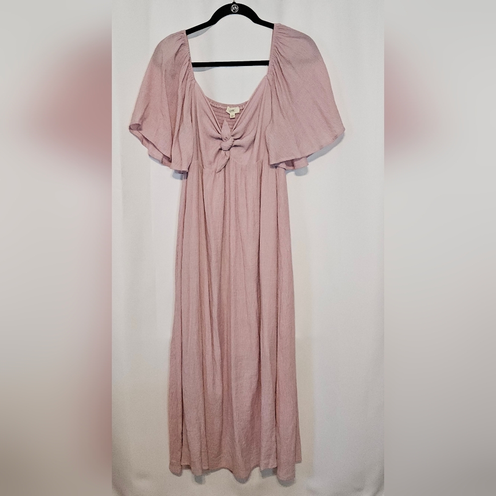 Chic Mauve Off-Shoulder Maxi Dress